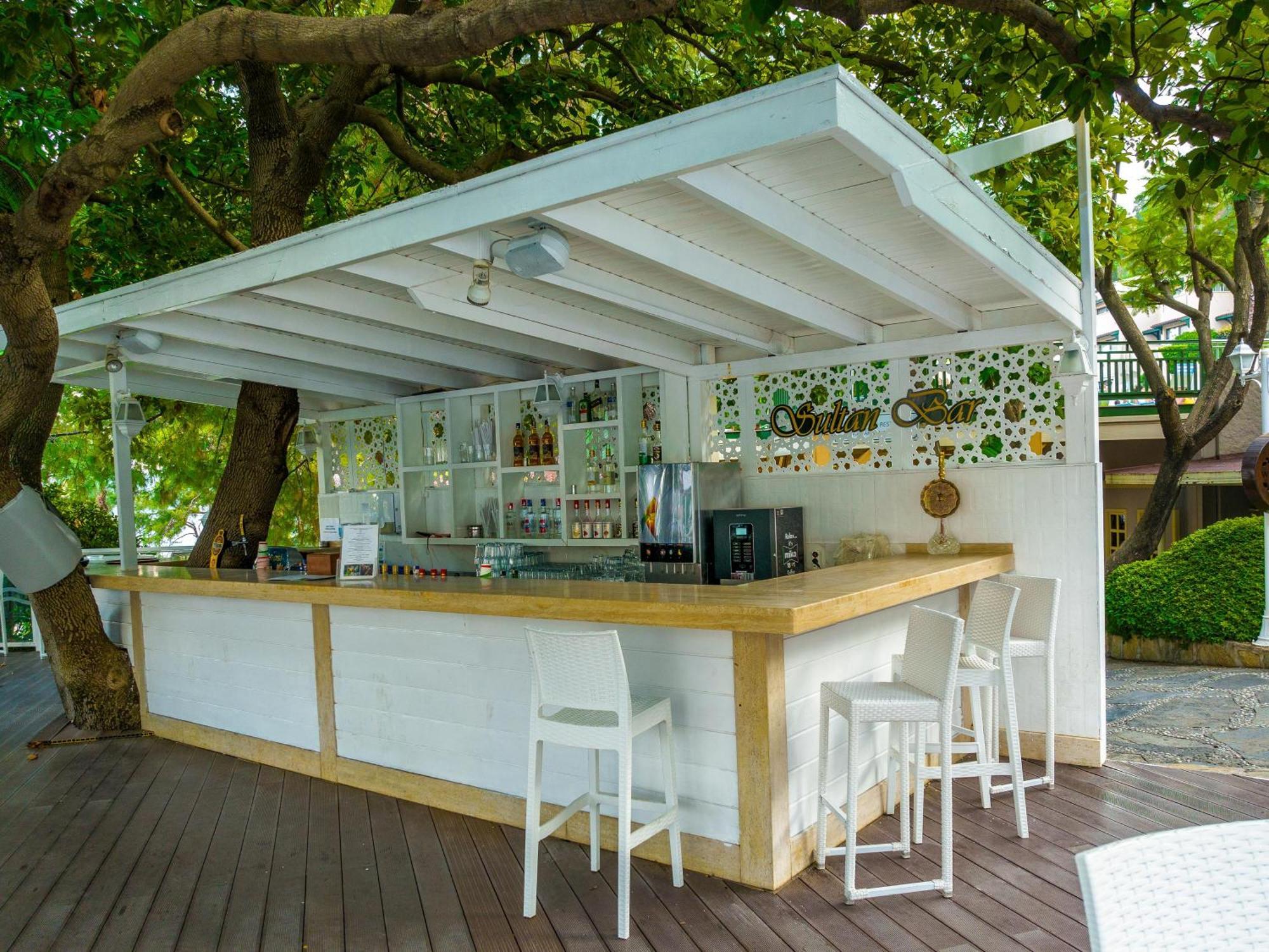 ラブランダ マレス マルマリス ホテル エクステリア 写真 The bar at the pool