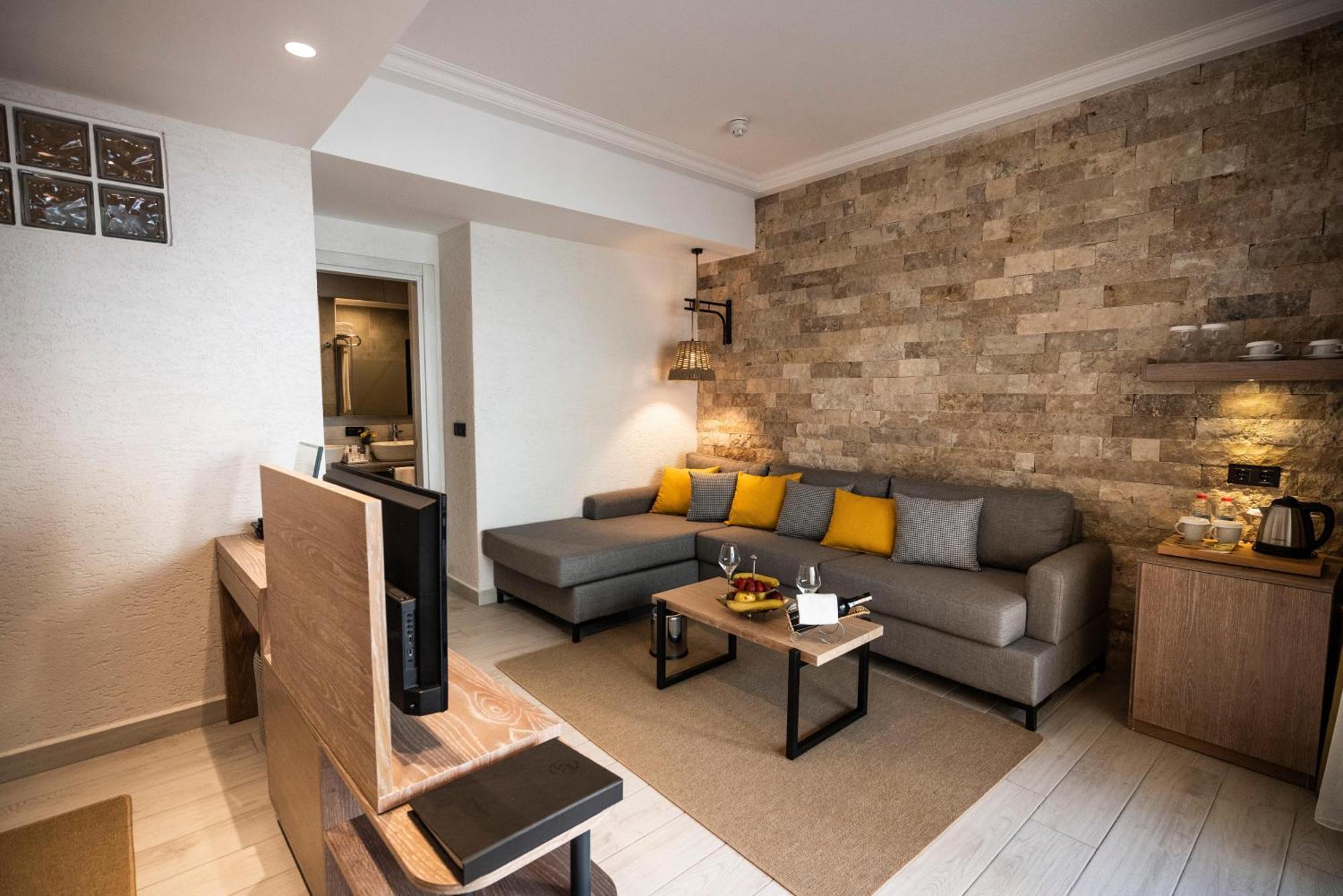 ラブランダ マレス マルマリス ホテル エクステリア 写真 A living room in a typical apartment
